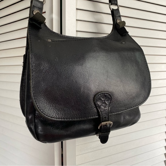 Patricia Nash Handbags - Patricia Nash Black Leather Crossbody Bag
